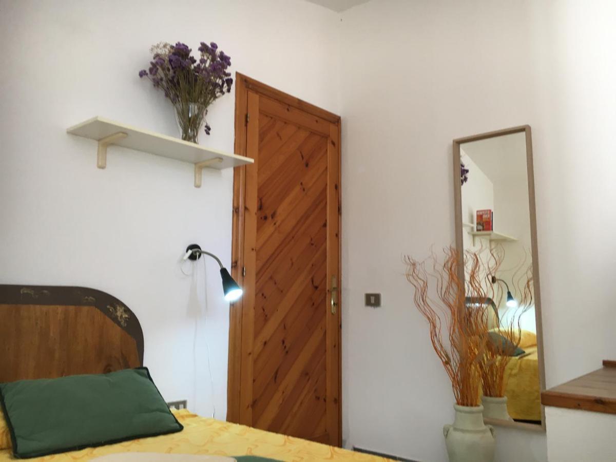 Casa Arborea Orosei Buitenkant foto